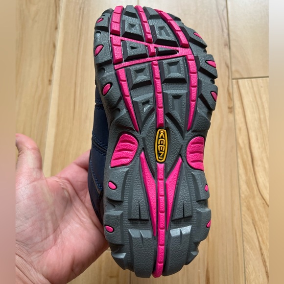 New Keen knotch peak girl size 11 shoes - Picture 6 of 12